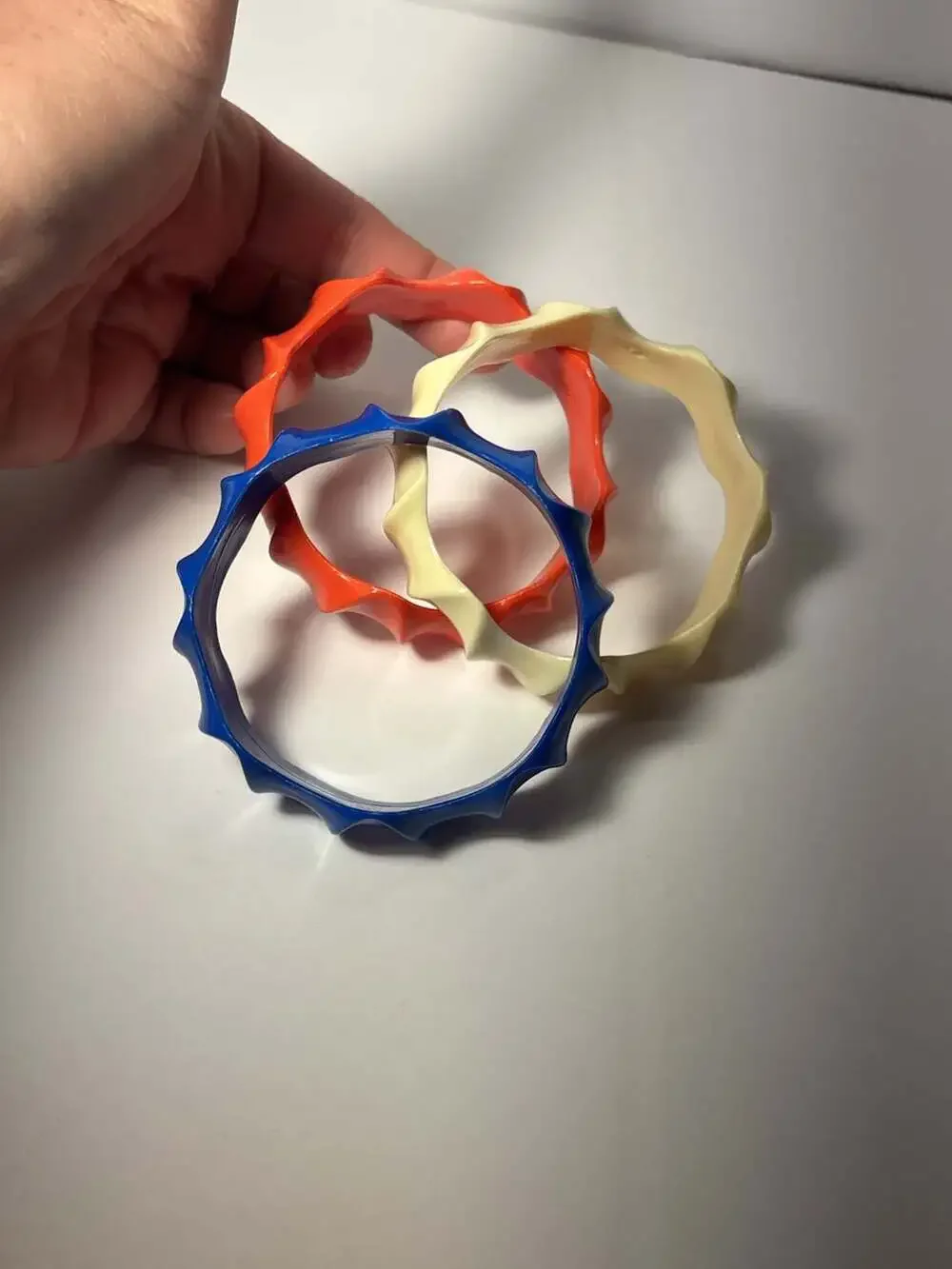 Vintage 1980s Retro Chunky Swirl Wavy Resin Bangle Bracelets Set of 3